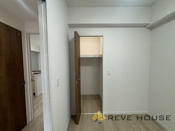 ラシュール・イン大橋IIの物件内観写真